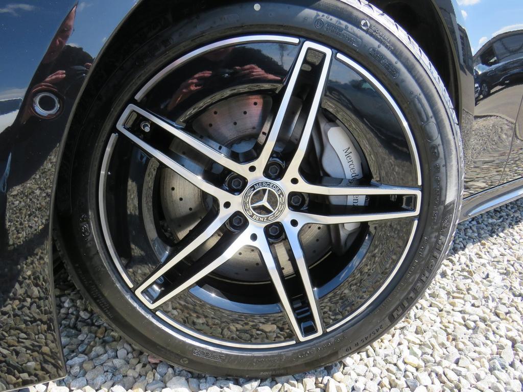 Mercedes-Benz E 200 2023 г. Чёрный, пробег 30882 км