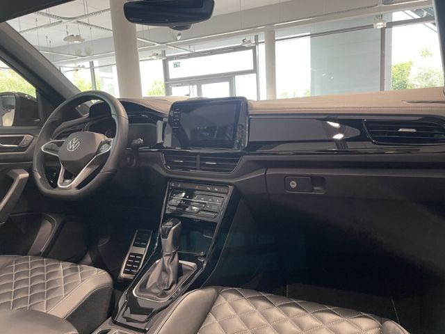 Volkswagen T-Roc 2022 г. Чёрный, пробег 17350 км