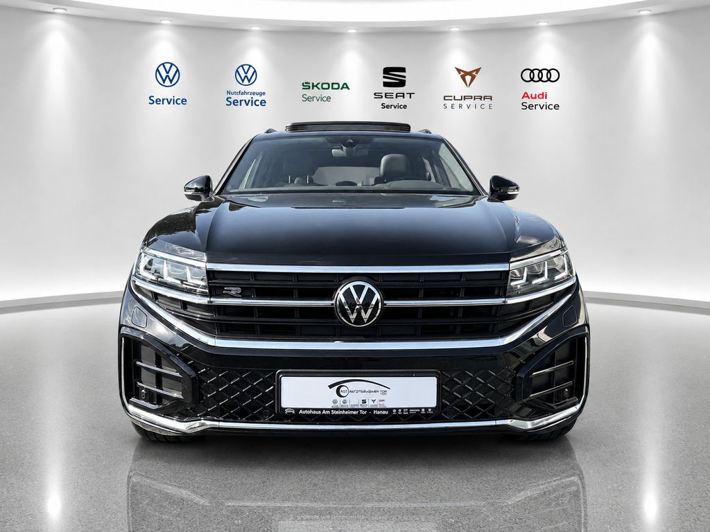 Volkswagen Touareg 2025 г. Чёрный, пробег 29073 км