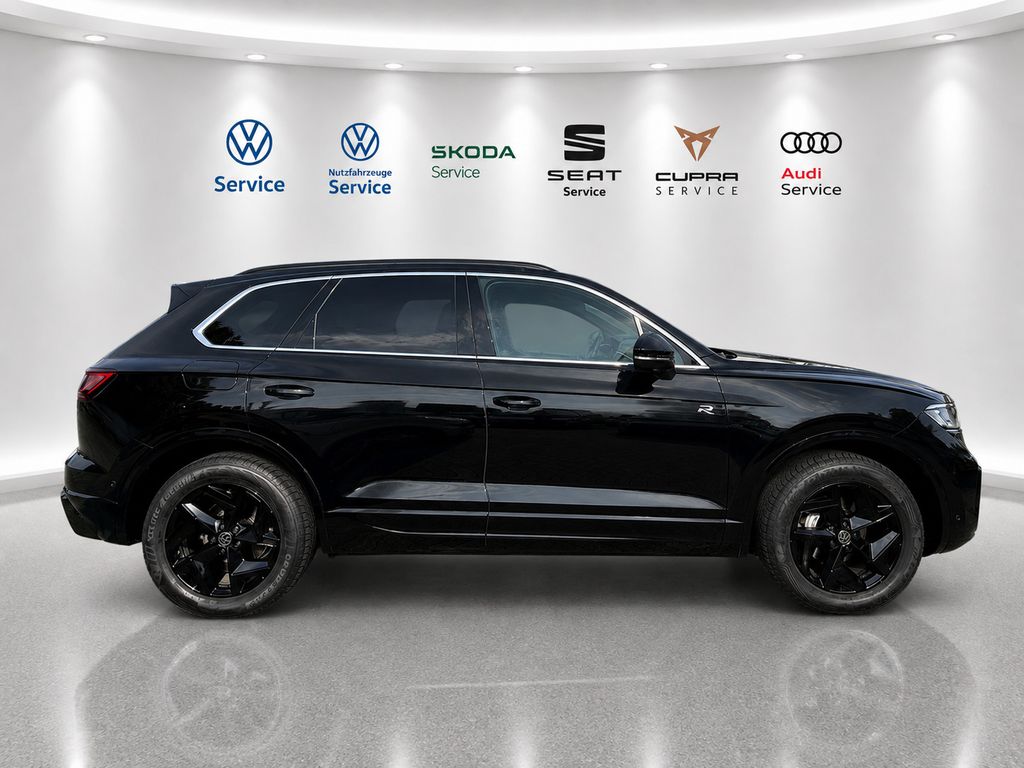 Volkswagen Touareg 2025 г. Чёрный, пробег 29073 км