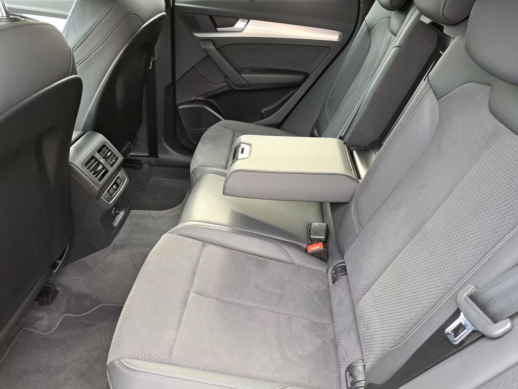 Audi SQ5 2022 г. Серый, пробег 50000 км