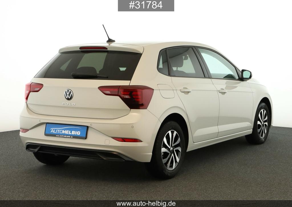 Volkswagen Polo 2023 г. Серый, пробег 43200 км