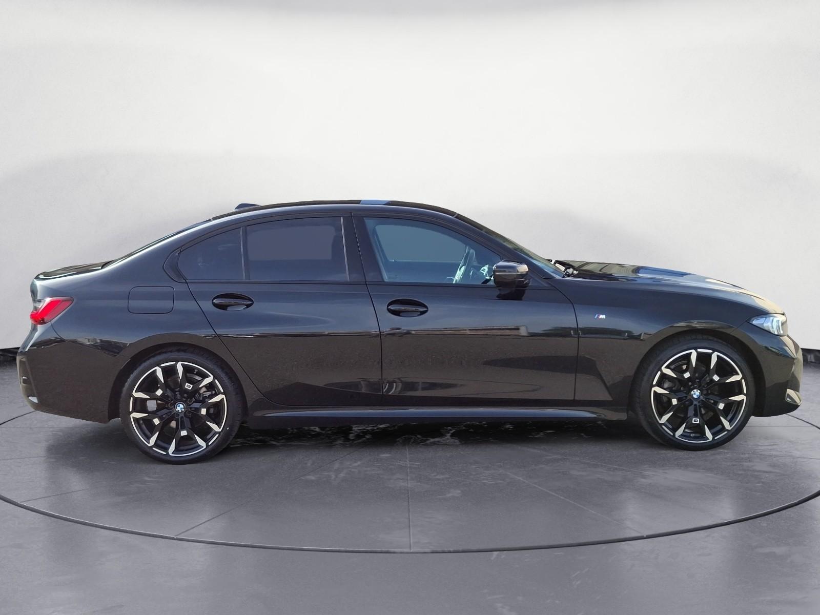 BMW 320 2025 г. Чёрный, пробег 13900 км