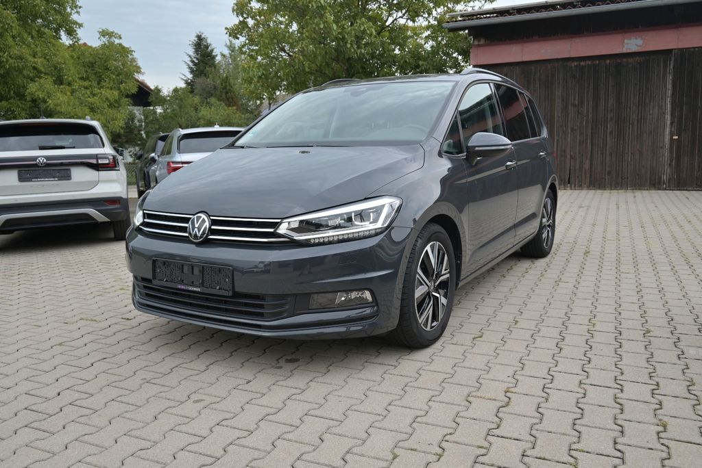 Volkswagen Touran 2025 г. Серый, пробег 35000 км