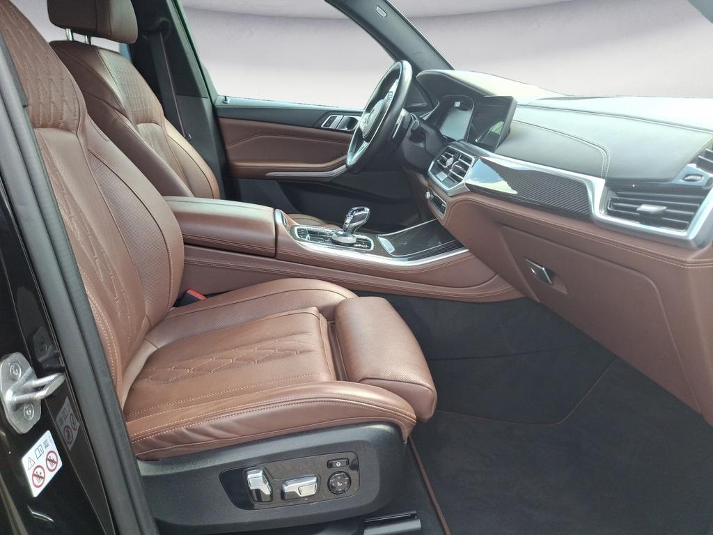 BMW X5 M50 2023 г. Серый, пробег 45600 км