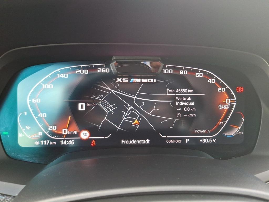 BMW X5 M50 2023 г. Серый, пробег 45600 км