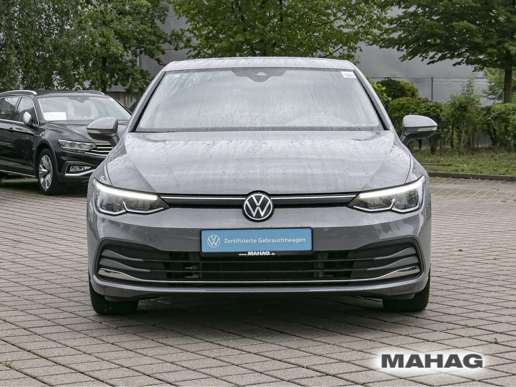Volkswagen Golf 2023 г. Серый, пробег 31552 км