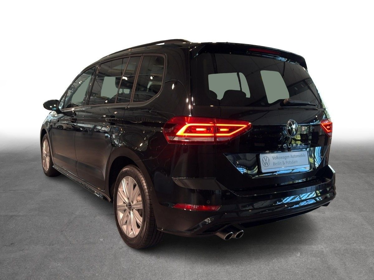 Volkswagen Touran 2025 г. Чёрный, пробег 17900 км