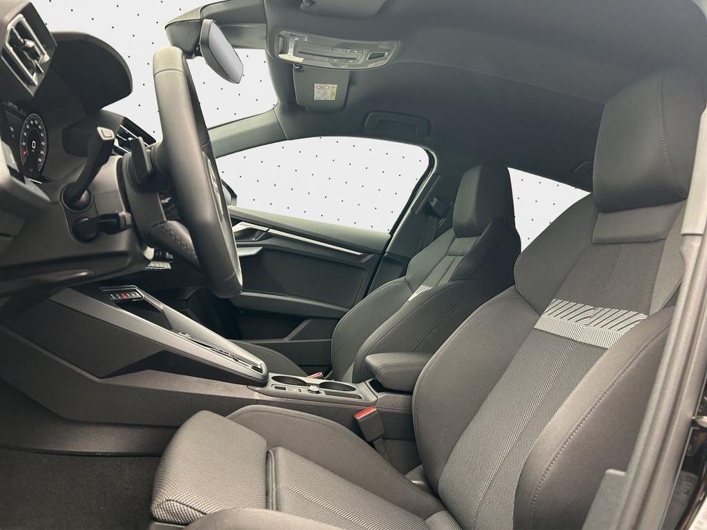 Audi A3 2025 г. Чёрный, пробег 25236 км