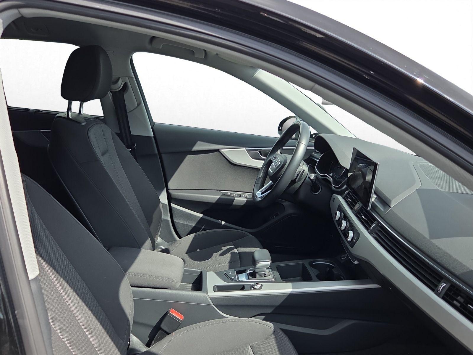 Audi A4 2023 г. Чёрный, пробег 58162 км