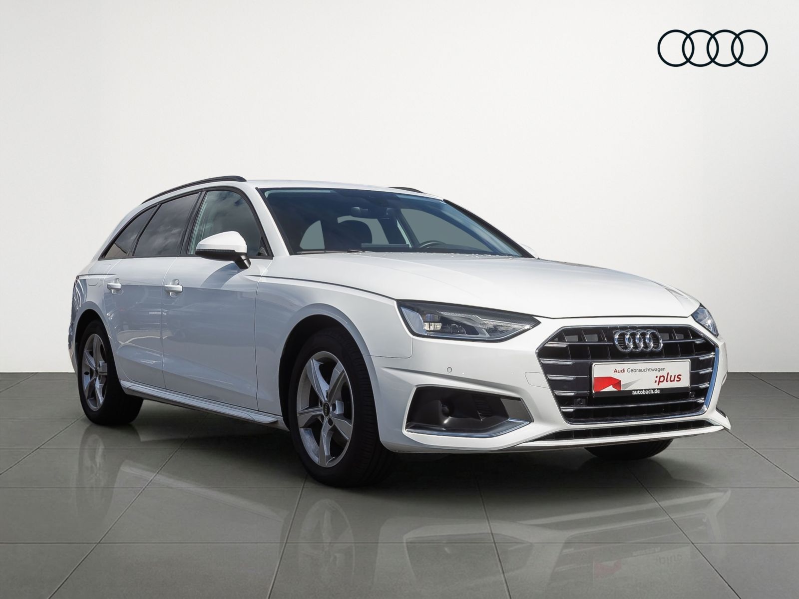 Audi A4 2023 г. Белый, пробег 44840 км