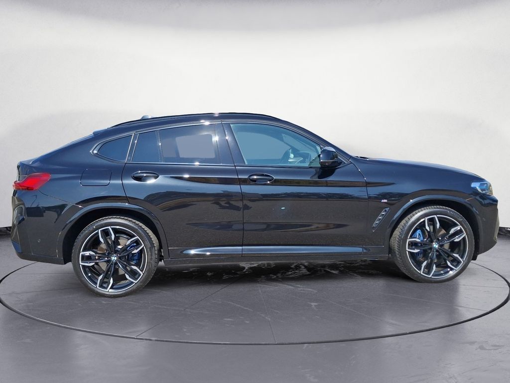BMW X4 M40 2025 г. Чёрный, пробег 33500 км