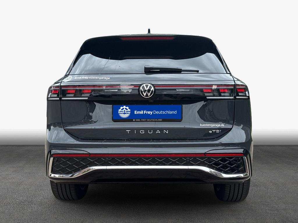 Volkswagen Tiguan 2026 г. Серый, пробег 4900 км