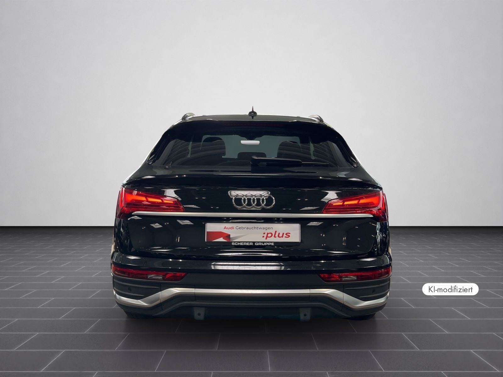 Audi Q5 2022 г. Чёрный, пробег 43840 км