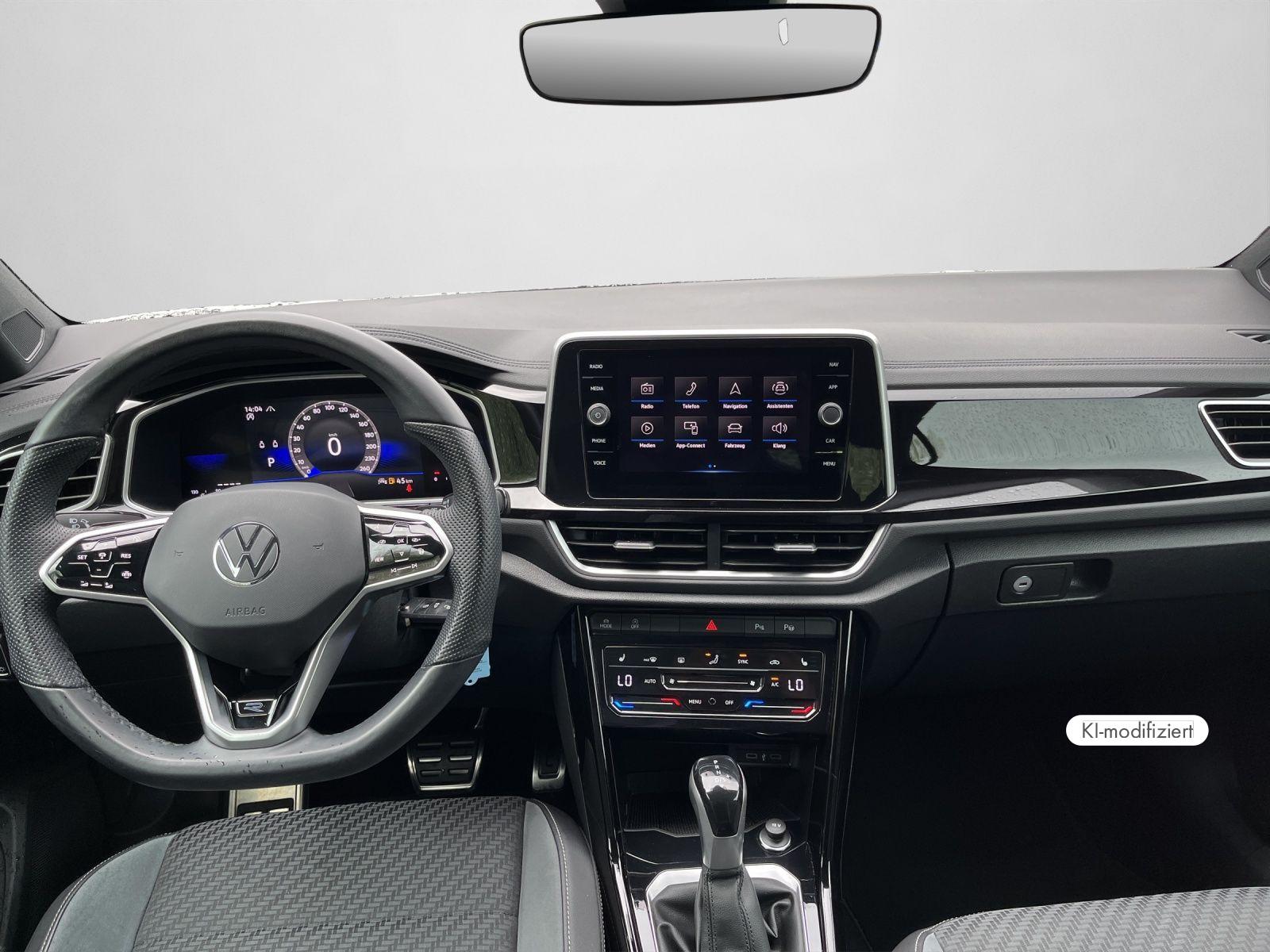 Volkswagen T-Roc 2022 г. Белый, пробег 28458 км