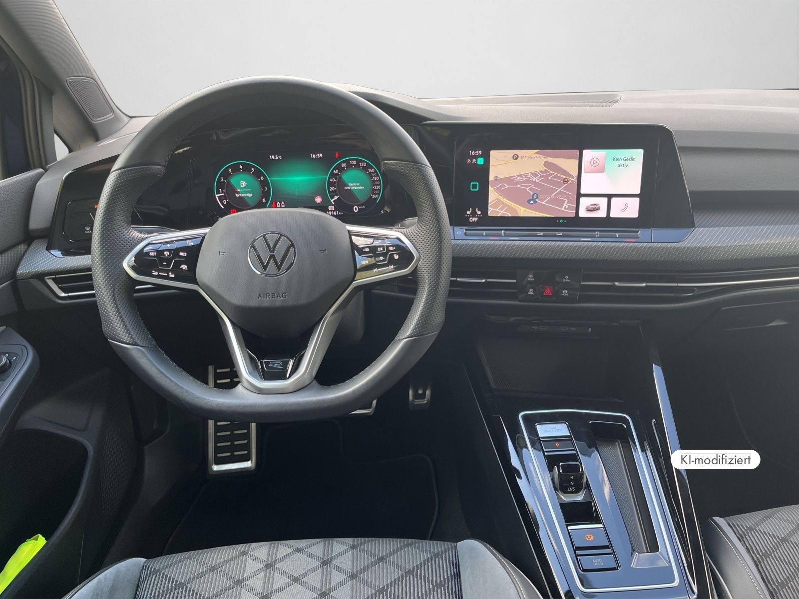 Volkswagen Golf 2024 г. Синий, пробег 19161 км