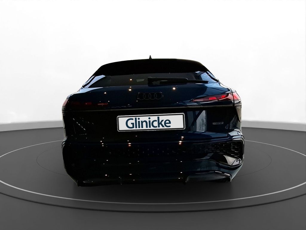 Audi Q3 2026 г. Синий, пробег 14500 км