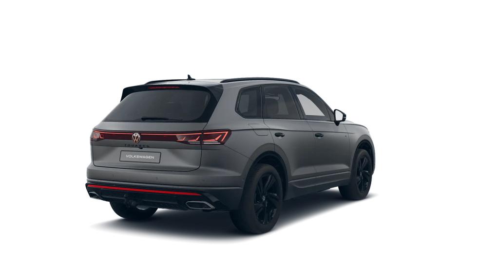 Volkswagen Touareg 2025 г. Серый, пробег 10768 км