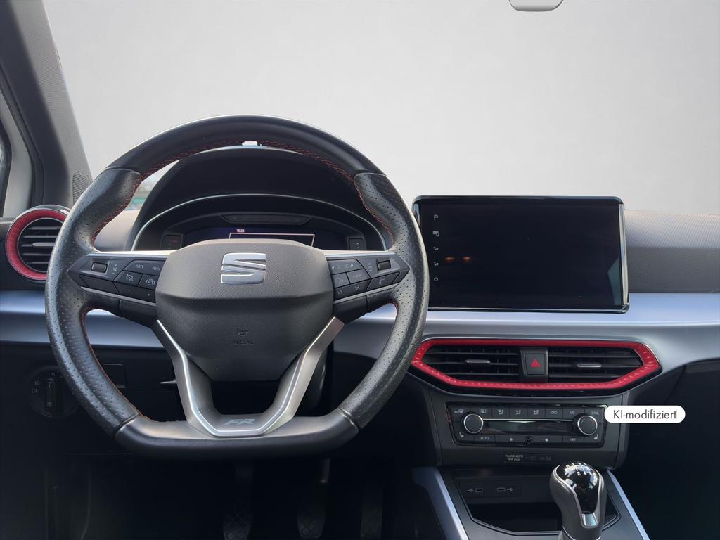 SEAT Arona 2022 г. Белый, пробег 51700 км