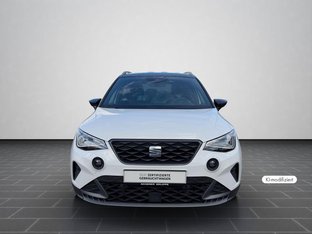 SEAT Arona 2022 г. Белый, пробег 51700 км