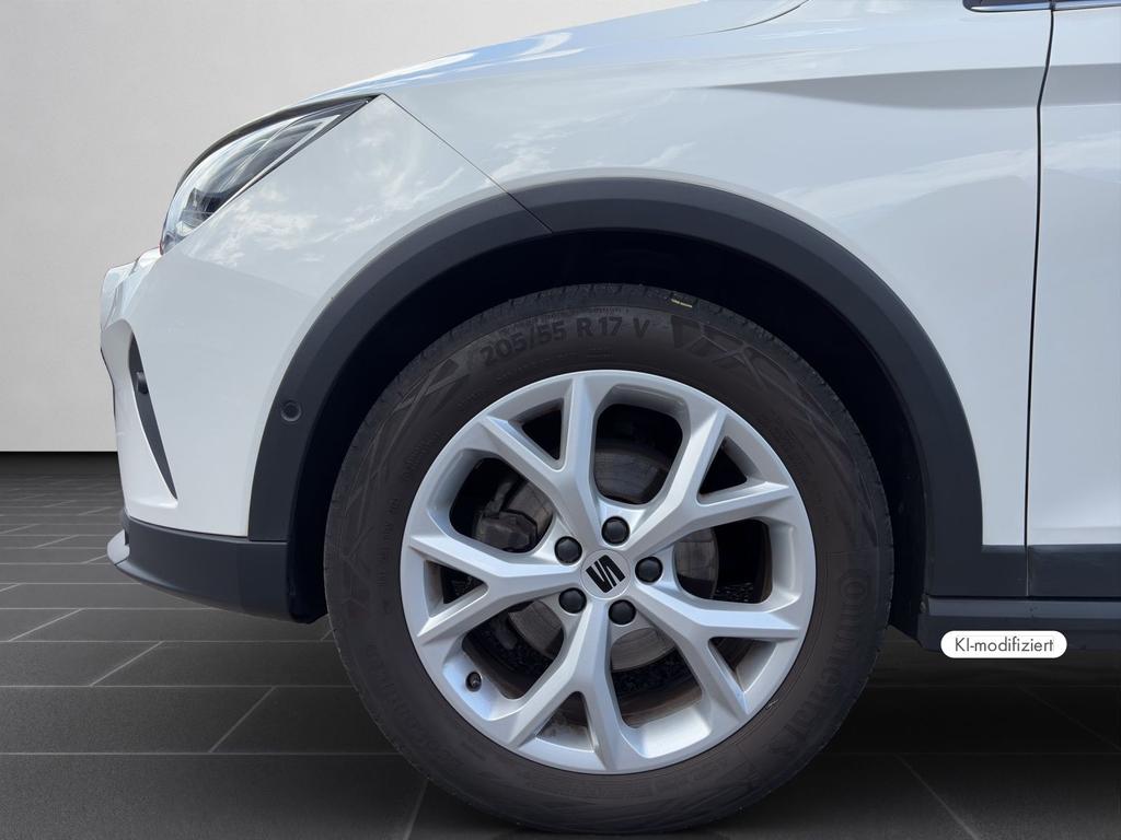 SEAT Arona 2022 г. Белый, пробег 51700 км