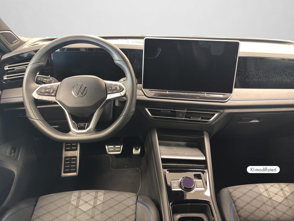 Volkswagen Tiguan 2025 г. Чёрный, пробег 19439 км