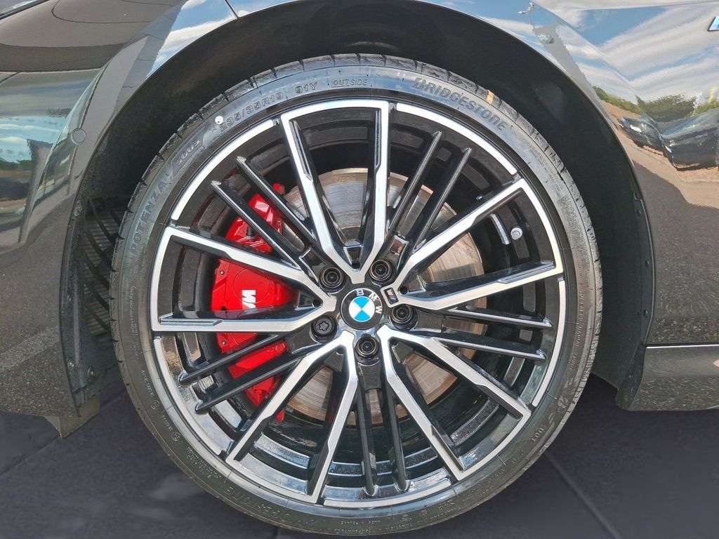 BMW M235 2025 г. Чёрный, пробег 21114 км