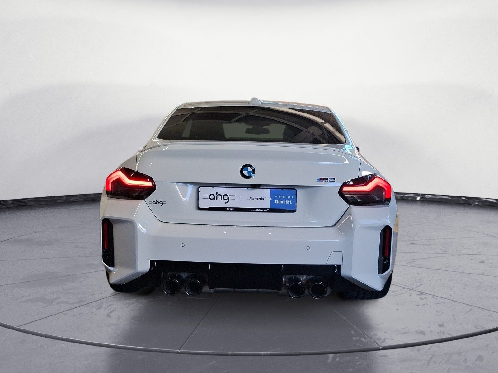 BMW M2 2025 г. Белый, пробег 1800 км
