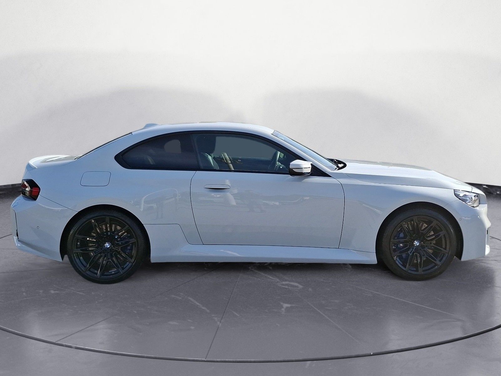 BMW M2 2025 г. Белый, пробег 1800 км