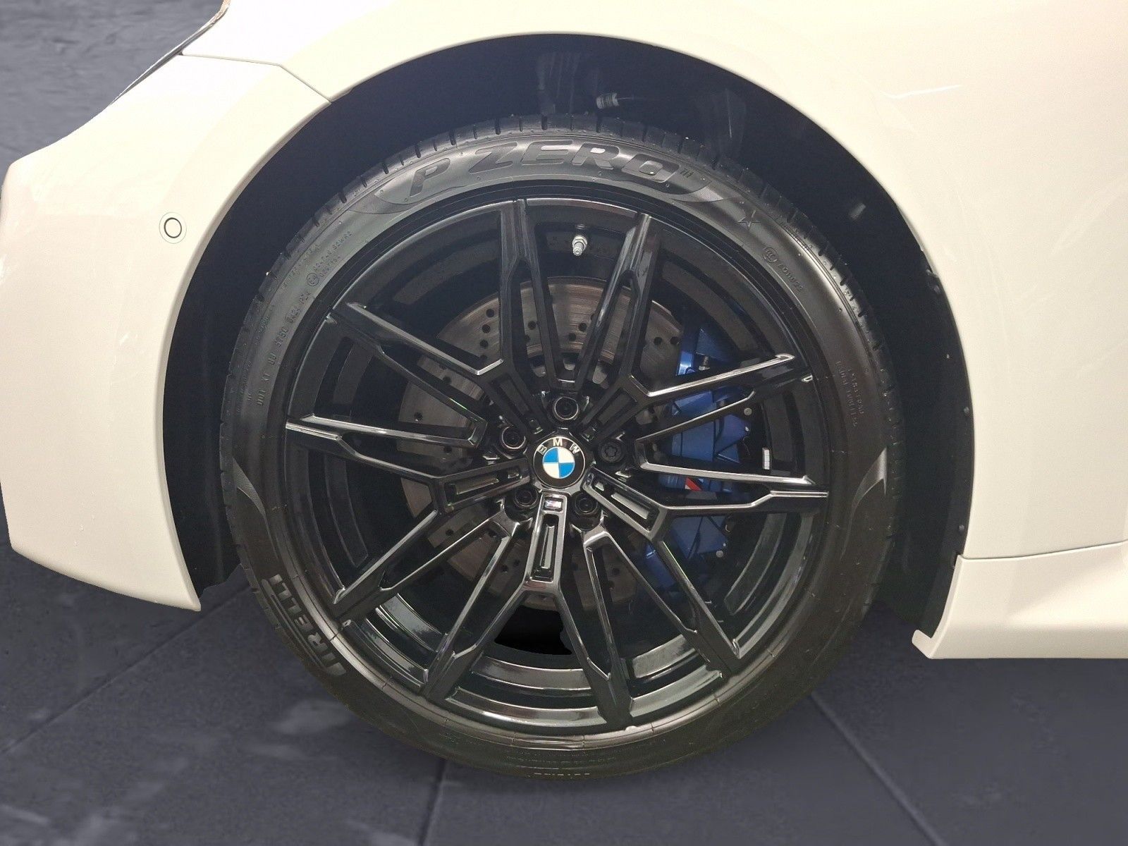 BMW M2 2025 г. Белый, пробег 1800 км