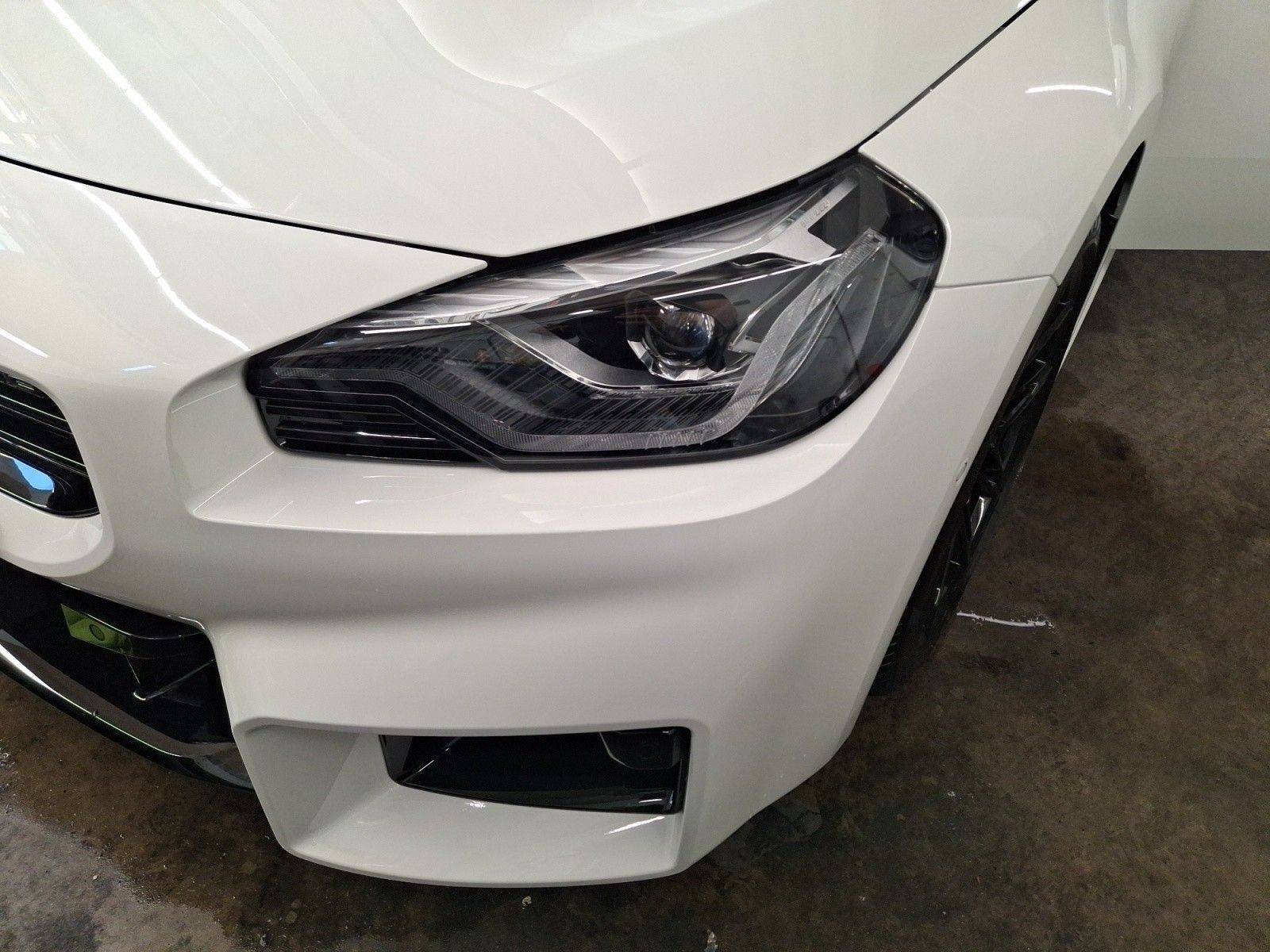 BMW M2 2025 г. Белый, пробег 1800 км