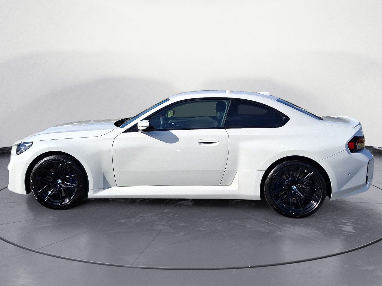 BMW M2 2025 г. Белый, пробег 1800 км