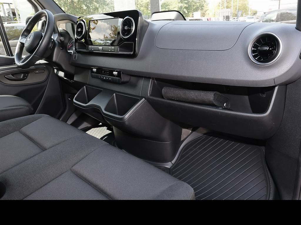 Mercedes-Benz SPRINTER 2024 г. Белый, пробег 29580 км