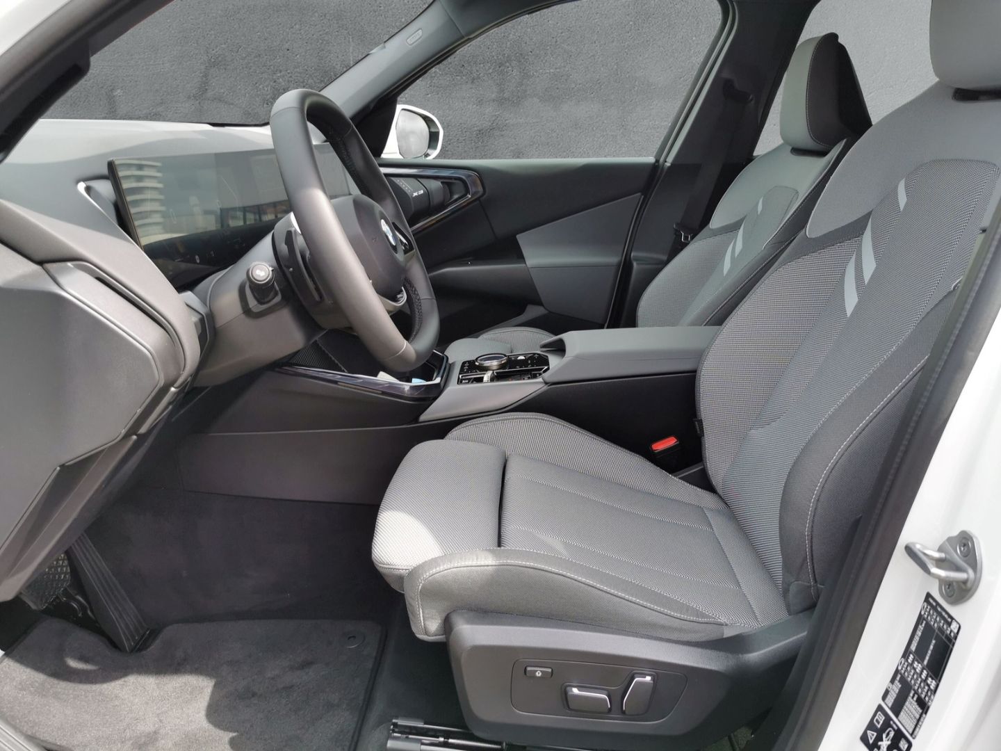 BMW X3 2024 г. Белый, пробег 19000 км