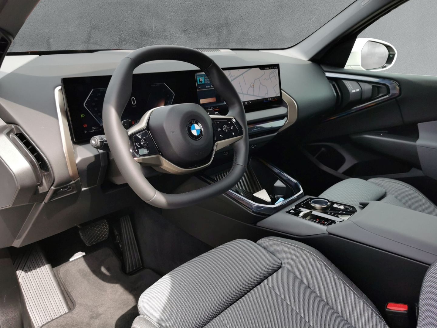 BMW X3 2024 г. Белый, пробег 19000 км