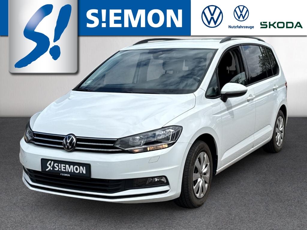 Volkswagen Touran 2023 г. Белый, пробег 42300 км
