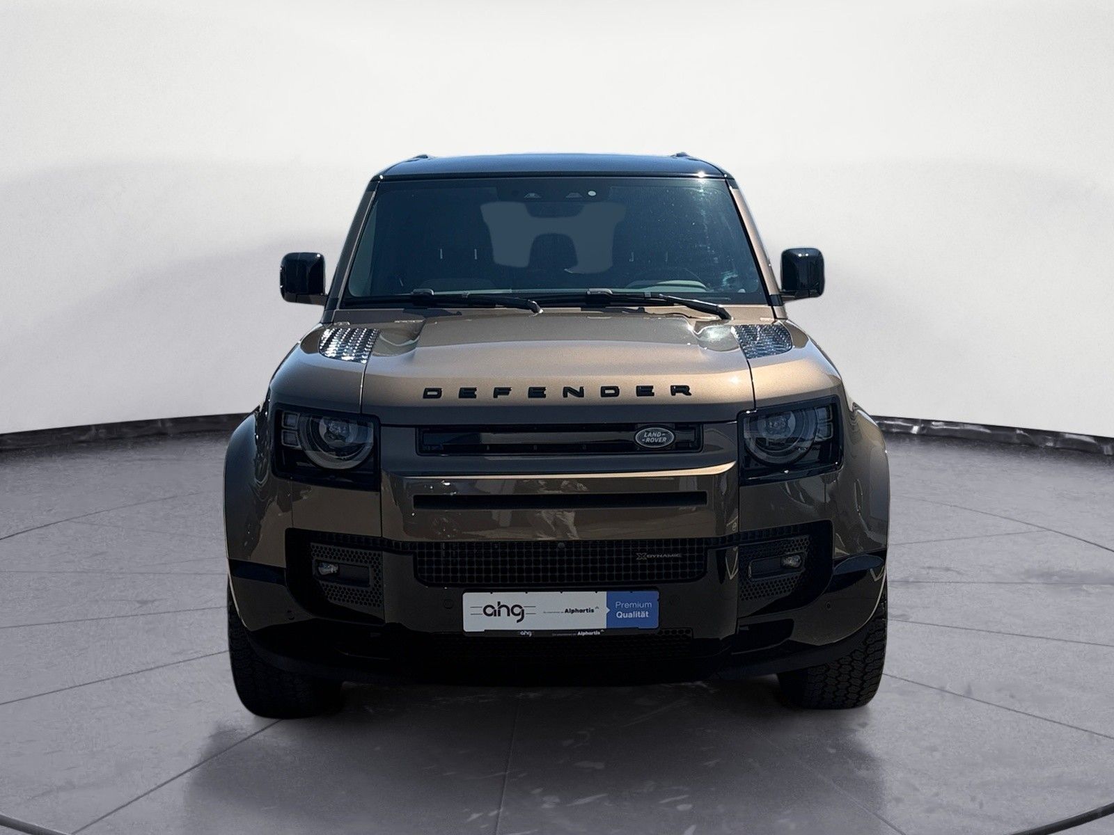 Land Rover Defender 2022 г. Белый, пробег 58305 км