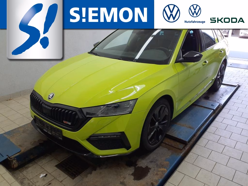 Skoda Octavia 2023 г. Зелёный, пробег 50010 км