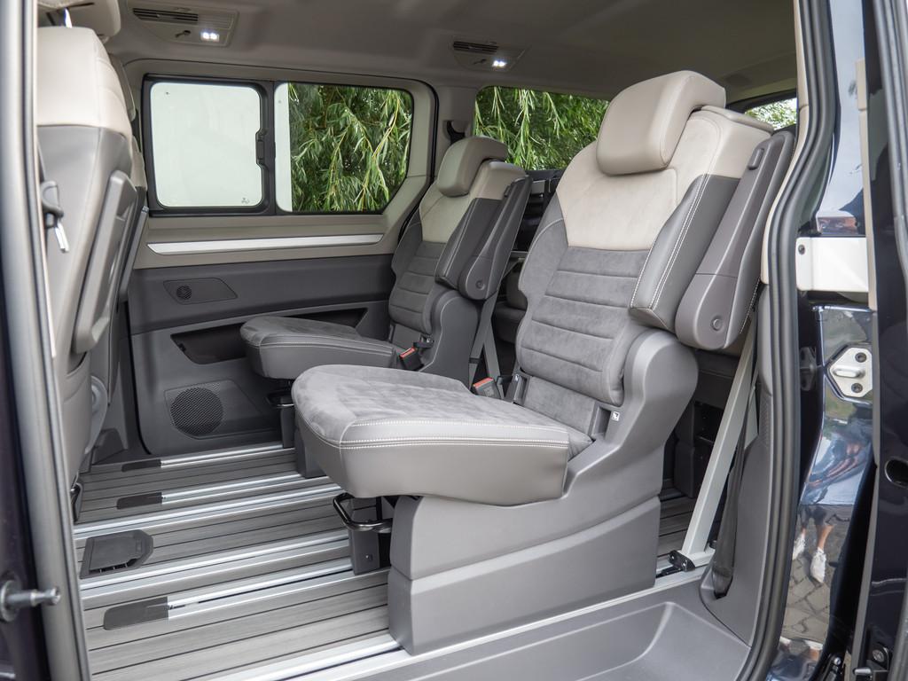 Volkswagen T7 MULTIVAN 2025 г. Белый, пробег 20310 км