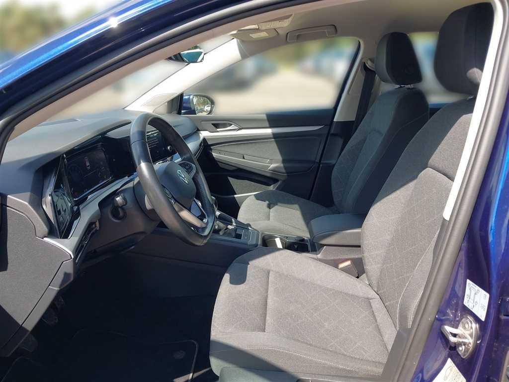 Volkswagen Golf 2024 г. Синий, пробег 46235 км