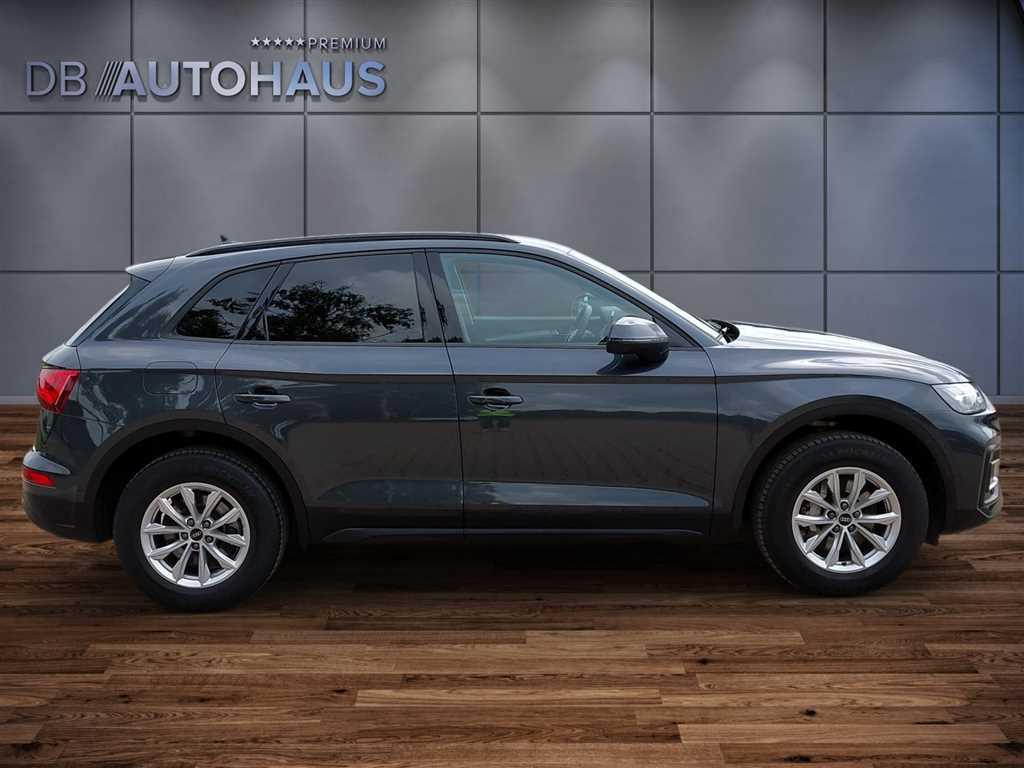 Audi Q5 2023 г. Серый, пробег 53419 км