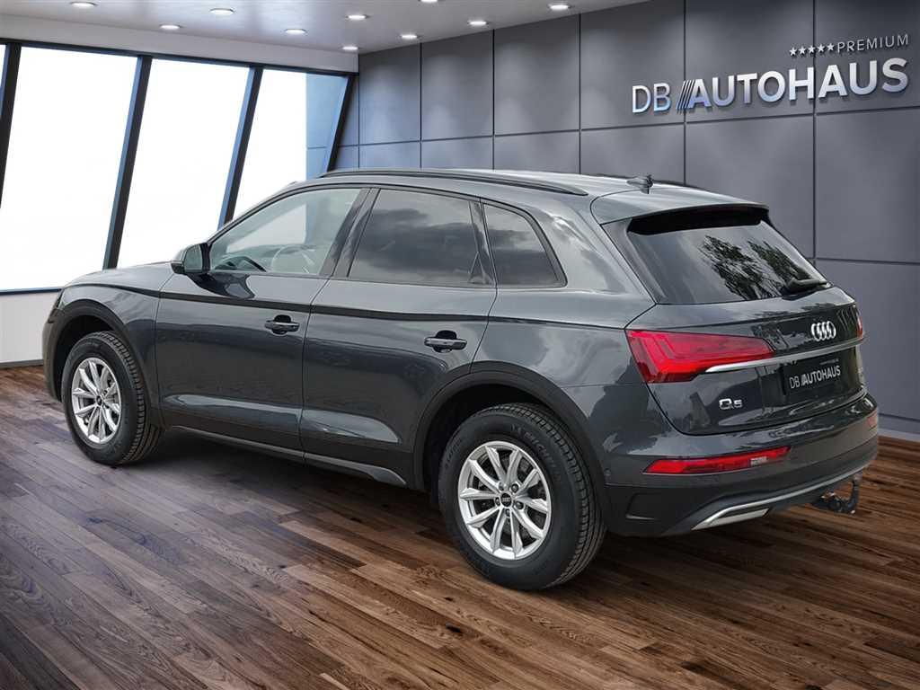 Audi Q5 2023 г. Серый, пробег 53419 км