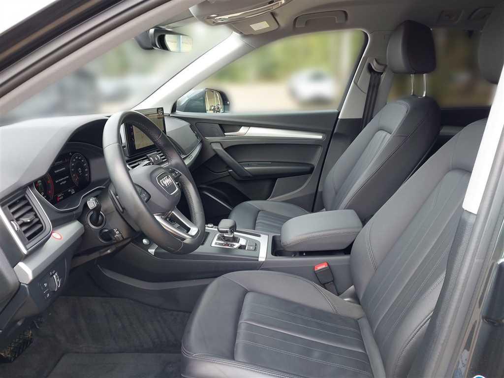 Audi Q5 2023 г. Серый, пробег 53419 км