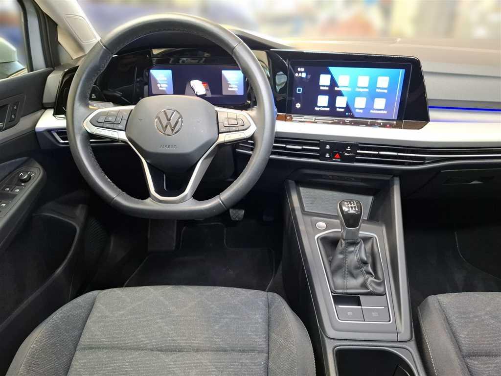 Volkswagen Golf 2024 г. Серебристый, пробег 26603 км