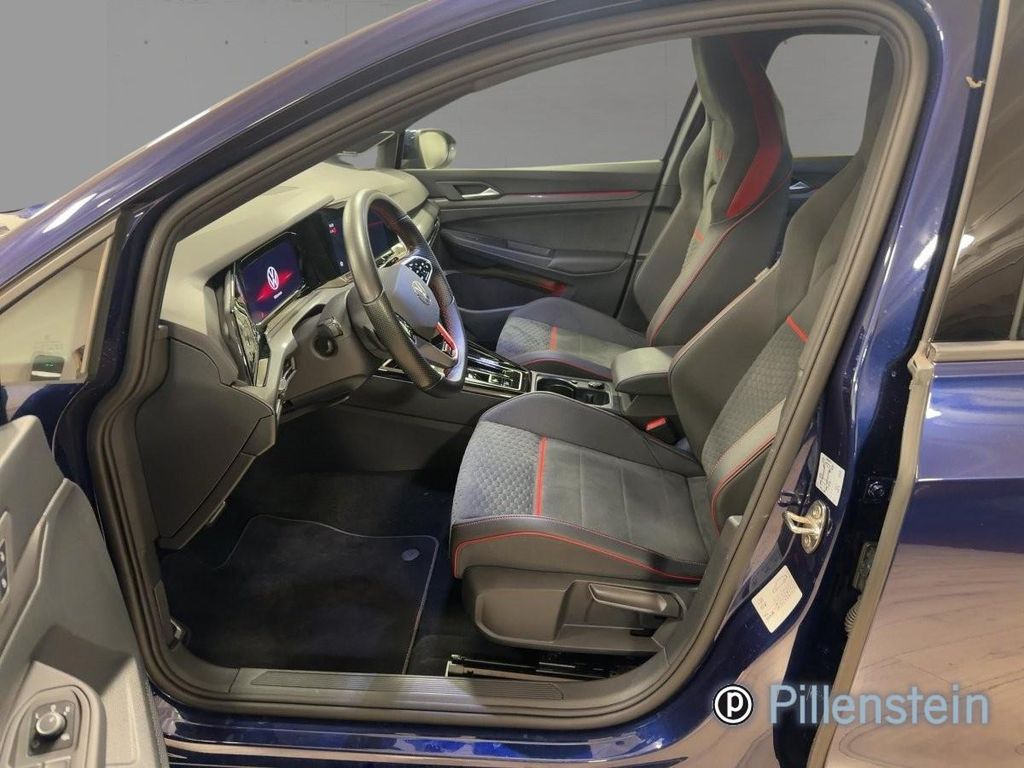 Volkswagen Golf 2023 г. Синий, пробег 53900 км