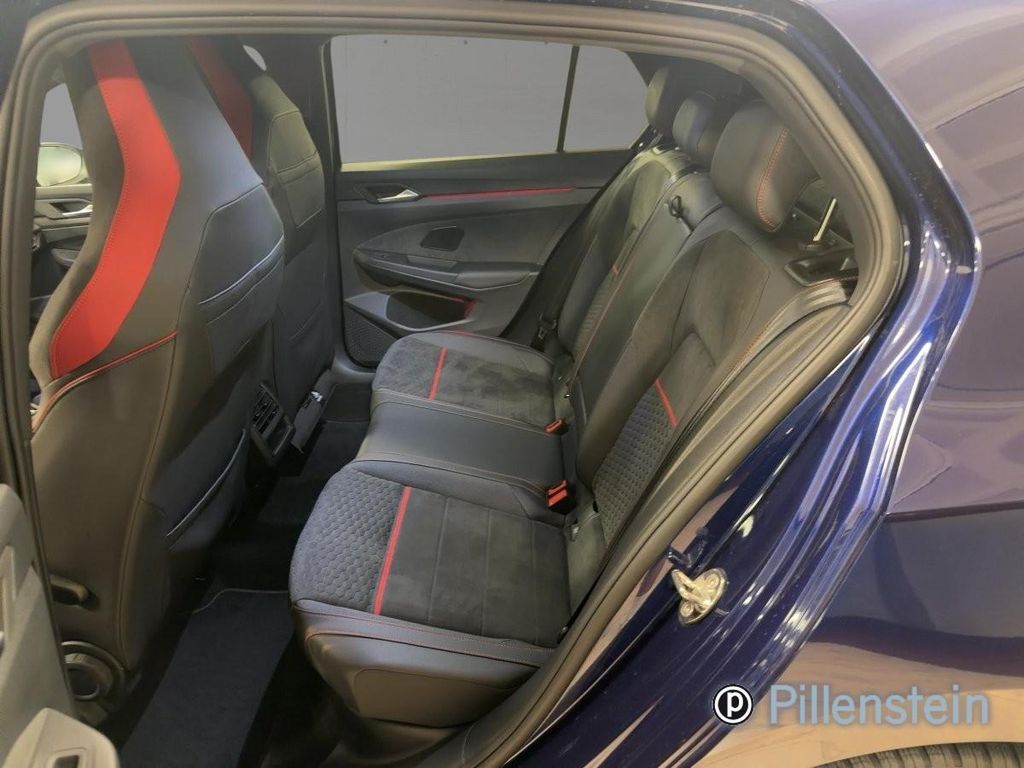 Volkswagen Golf 2023 г. Синий, пробег 53900 км