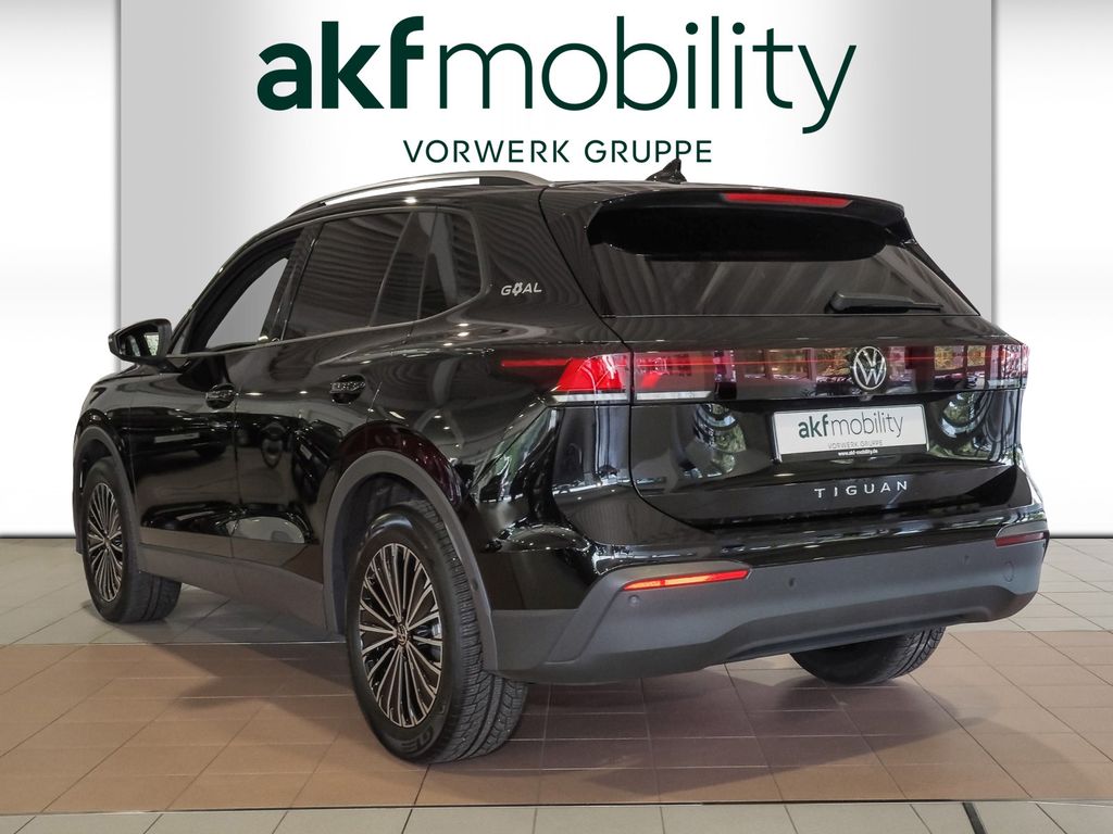 Volkswagen Tiguan 2025 г. Чёрный, пробег 40633 км