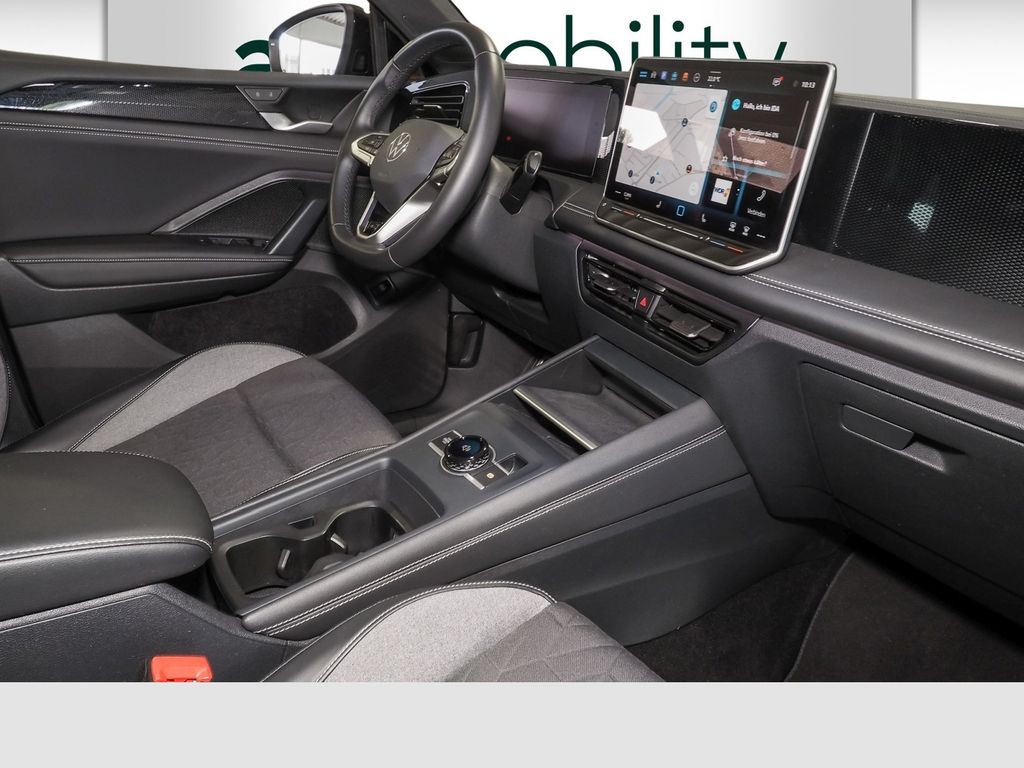 Volkswagen Tiguan 2025 г. Чёрный, пробег 40633 км