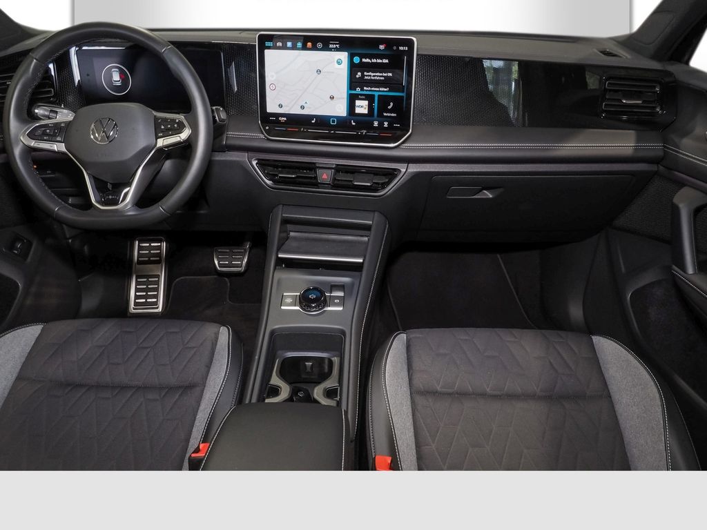 Volkswagen Tiguan 2025 г. Чёрный, пробег 40633 км
