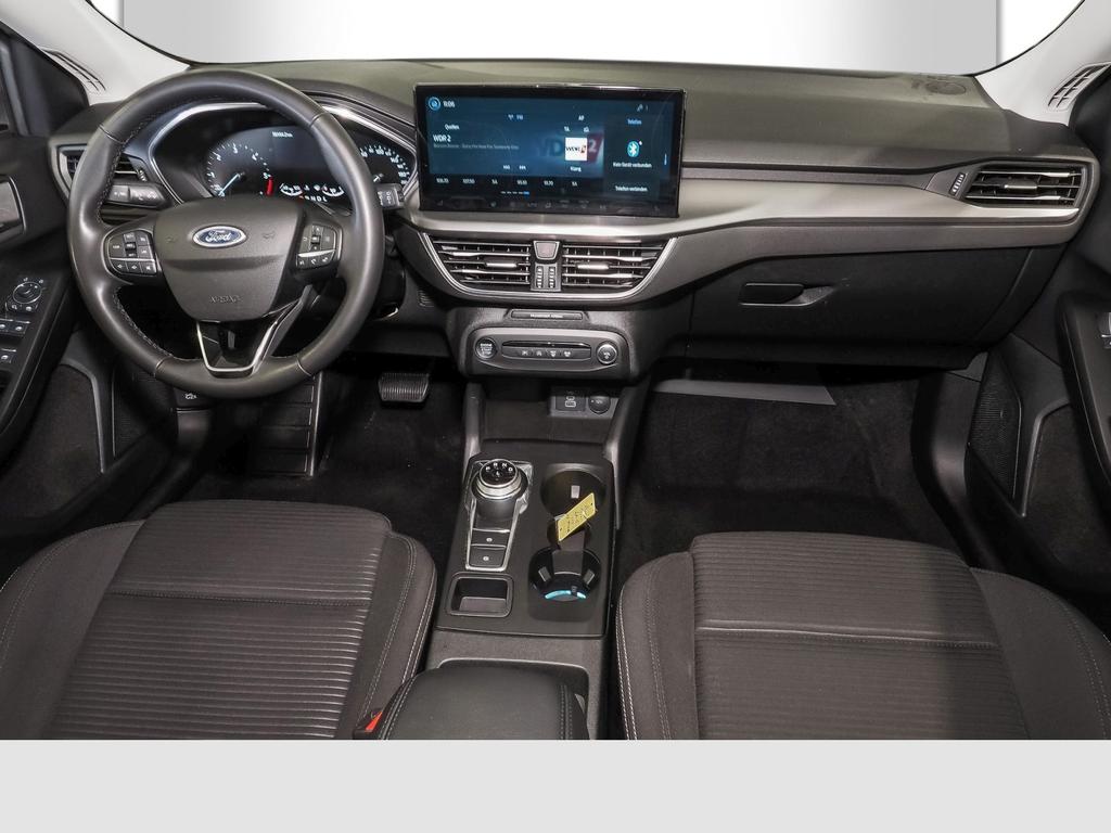 Ford Focus 2023 г. Белый, пробег 56182 км